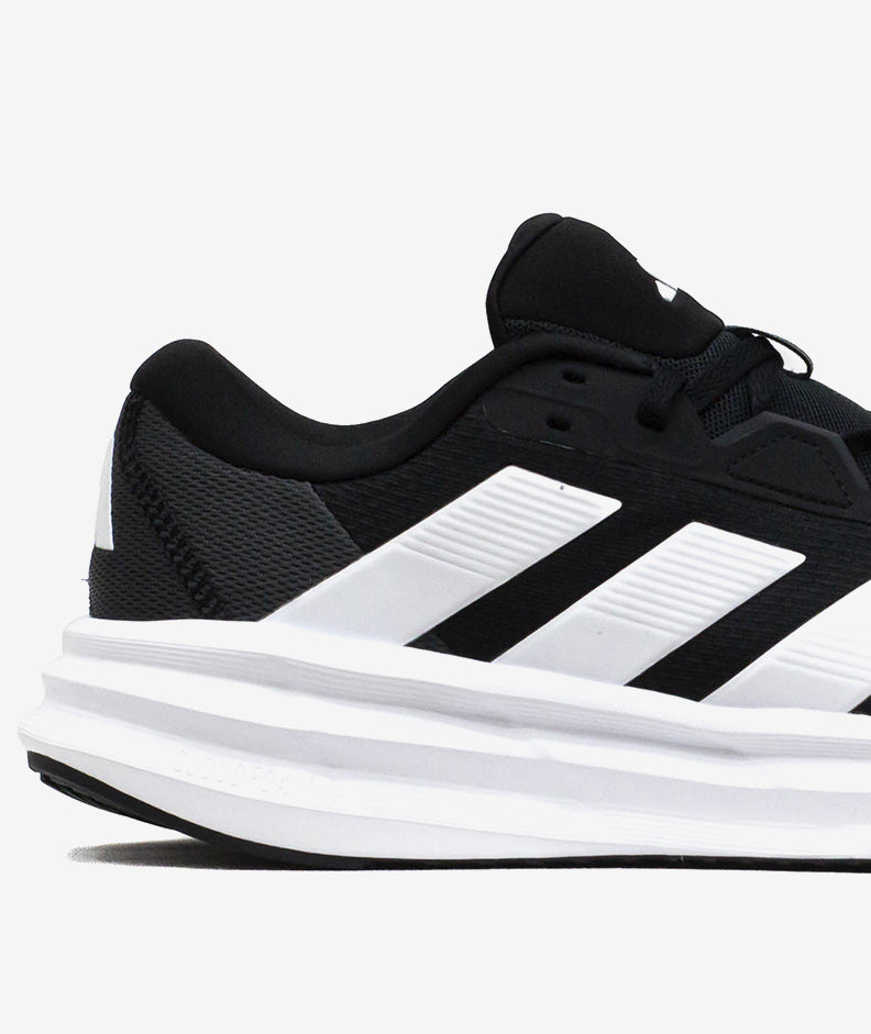 Tenis Deportivos Adidas ID8760 para hombre